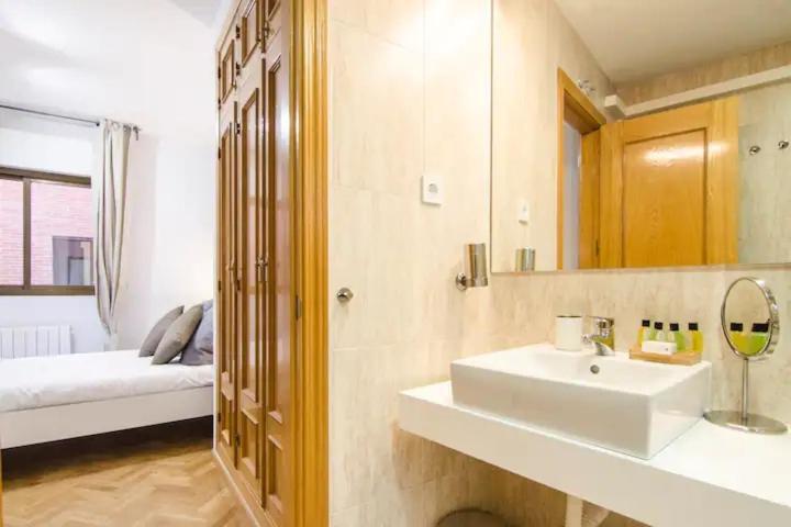 Bright & Spacious- City Center- 2Rooms-2Bathrooms Madri Exterior foto
