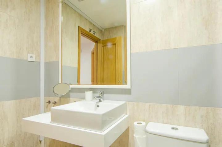 Bright & Spacious- City Center- 2Rooms-2Bathrooms Madri Exterior foto